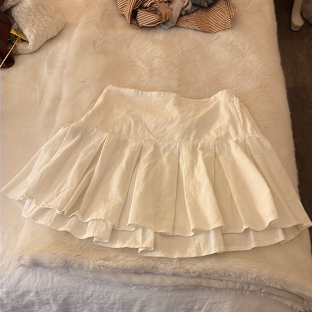 Elegant White Ruffled Skirt